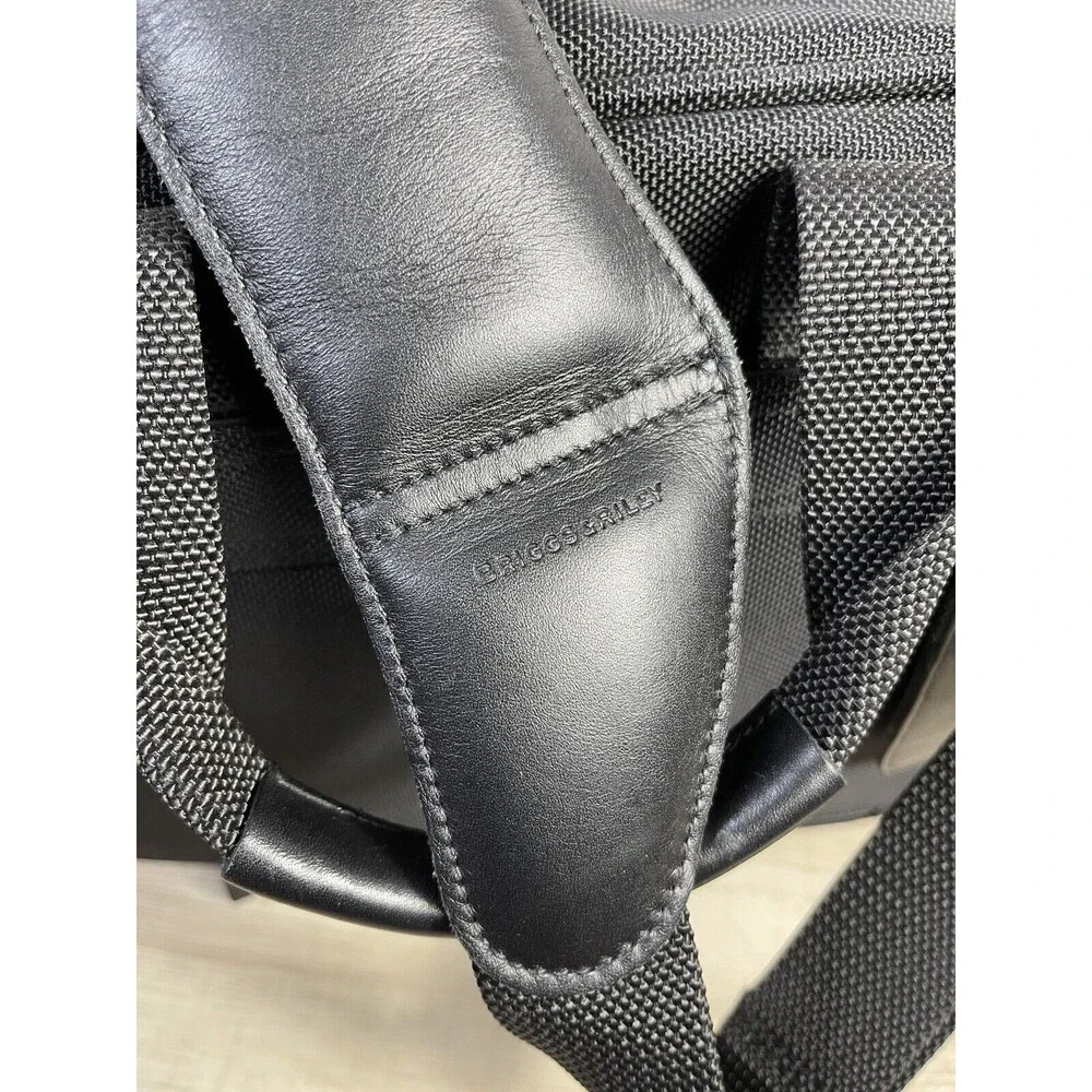 BRIGGS & RILEY Nylon Laptop Messenger, Shoulder Strap Bag.